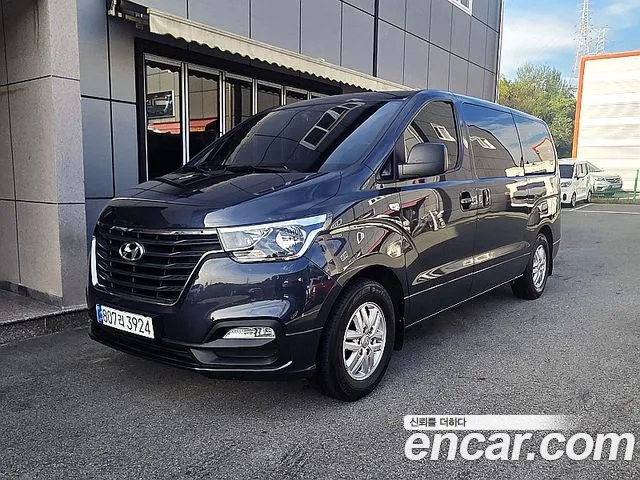 Hyundai Starex 2019 — фото 1