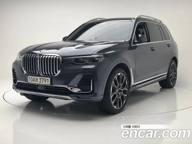 BMW X7 2022 — фото 1