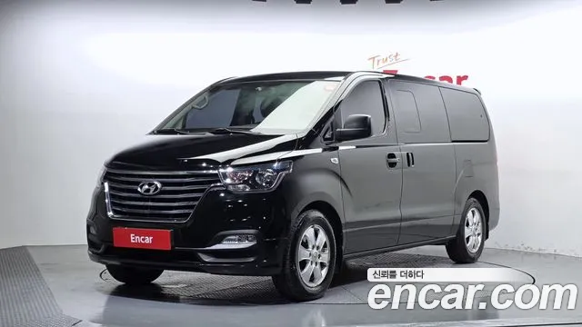 Hyundai Starex 2019 — фото 1