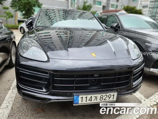 Porsche Cayenne 2021 — фото 1