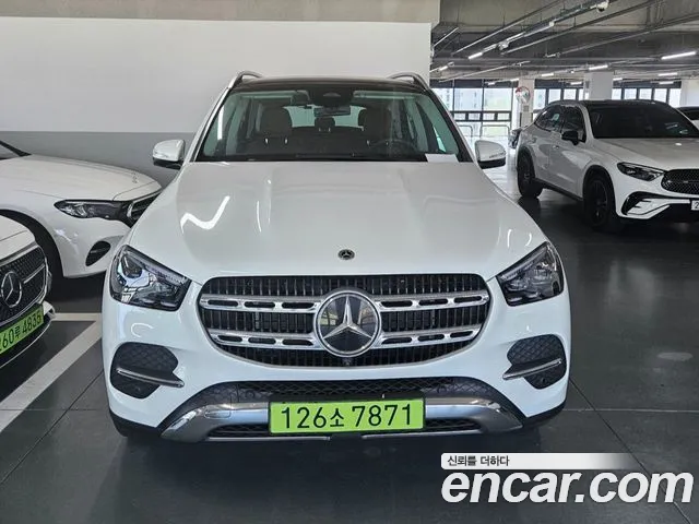 Mercedes-Benz GLE-Class 2026 — фото 1