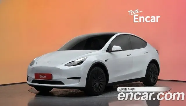 Tesla Model Y 2024 — фото 1