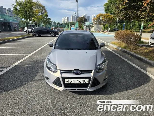 Ford Focus 2014 — фото 1