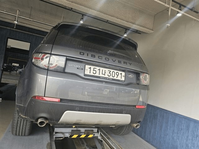 Land Rover Discovery Sport 2017 — фото осмотра 2