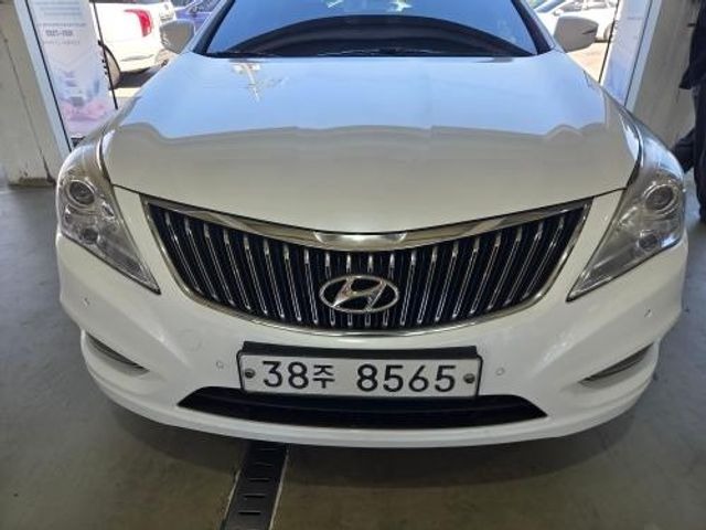 Hyundai Grandeur 2015 — фото осмотра 1