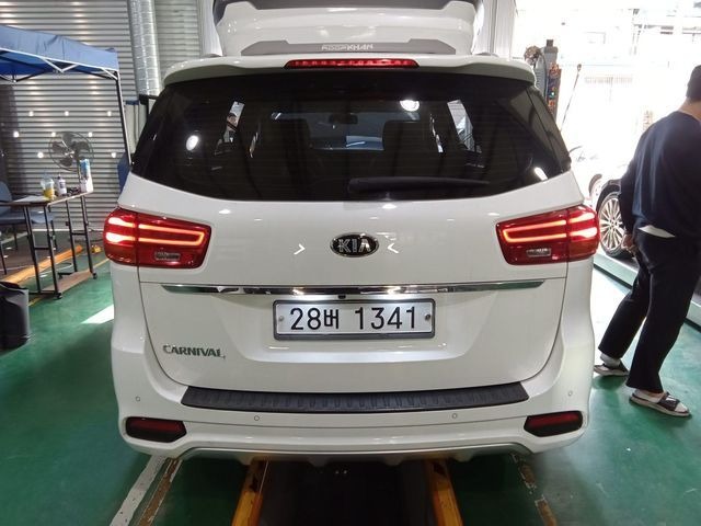 Kia Canival 2019 — фото осмотра 2