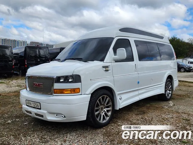 GMC Savana