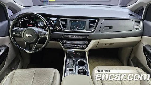 Kia Carnival — интерьер