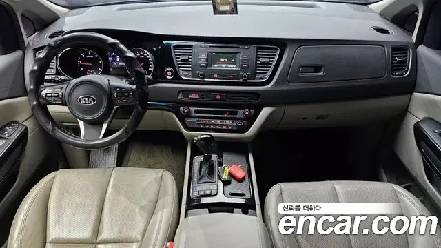 Kia Carnival — интерьер