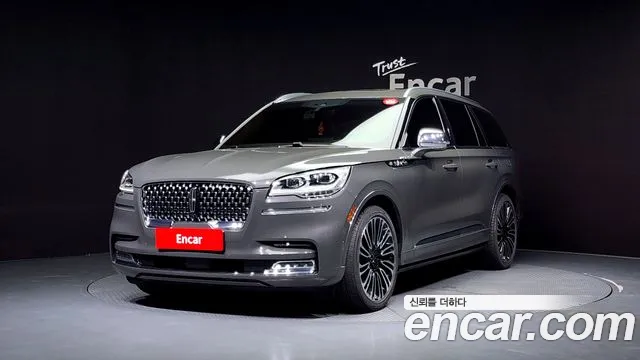 Lincoln Aviator