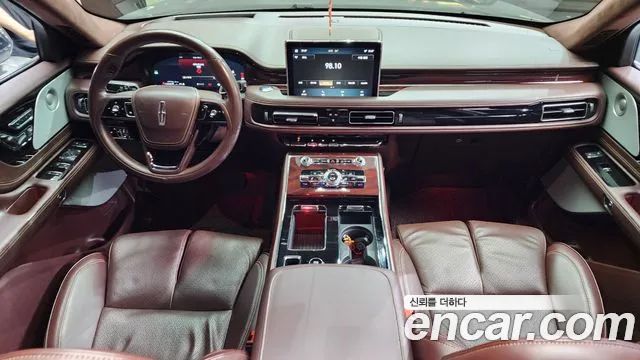 Lincoln Aviator — интерьер