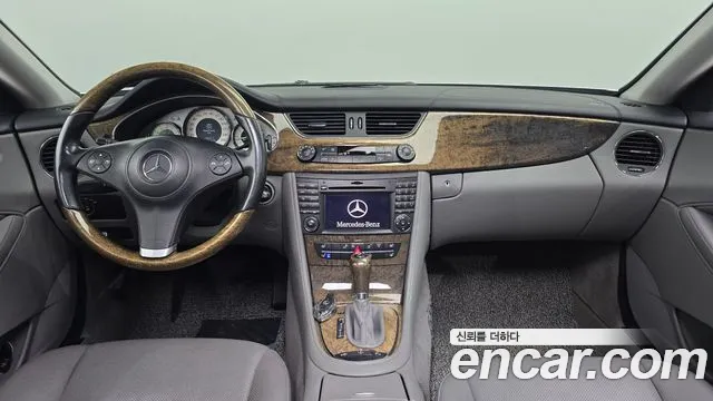 Mercedes-Benz CLS-класс — интерьер