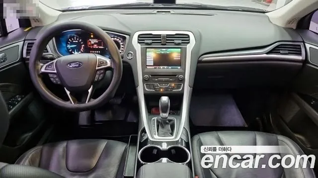 Ford Mondeo — интерьер