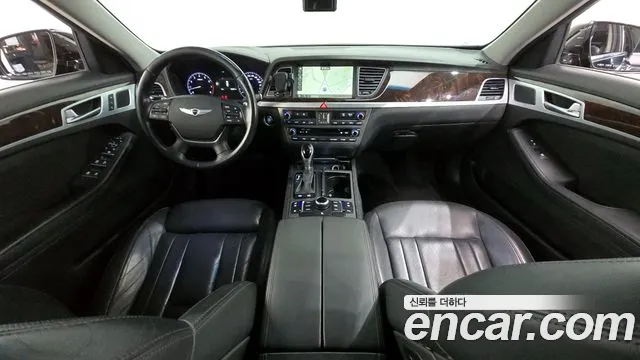 Hyundai Genesis — интерьер