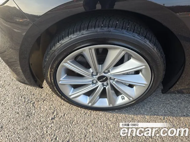 Genesis G70 — интерьер