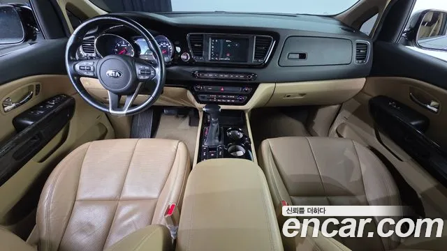 Kia Carnival — интерьер