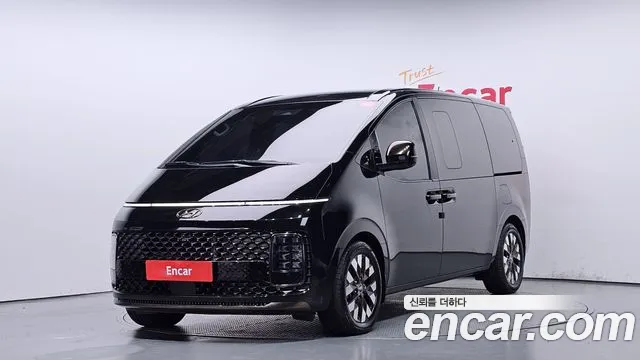 Hyundai Staria