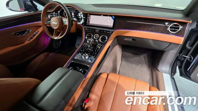 Bentley Continental — интерьер