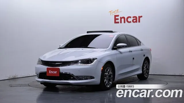 Chrysler 200