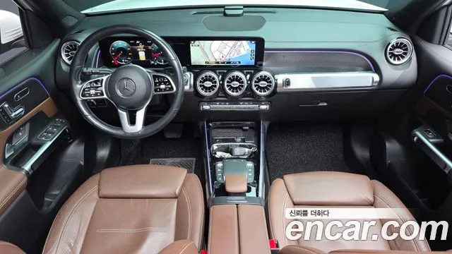 Mercedes-Benz GLB-класс — интерьер