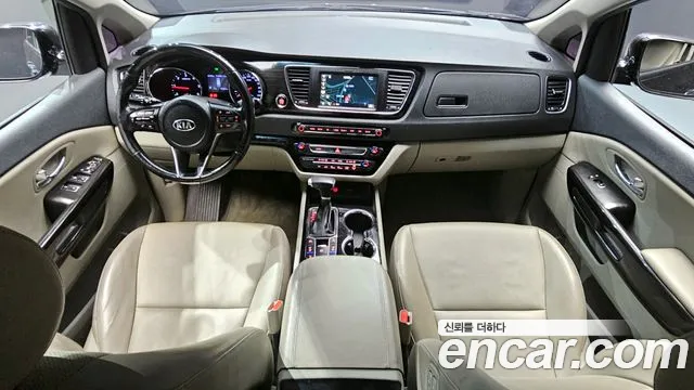 Kia Carnival — интерьер
