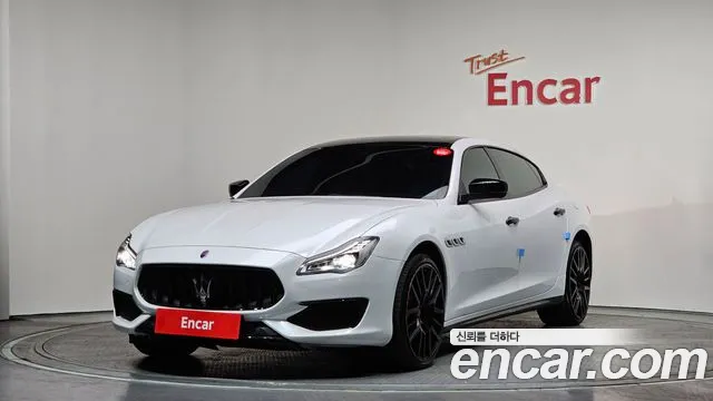Maserati Quattroporte
