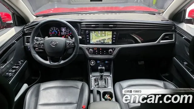 KG Mobility Korando — интерьер