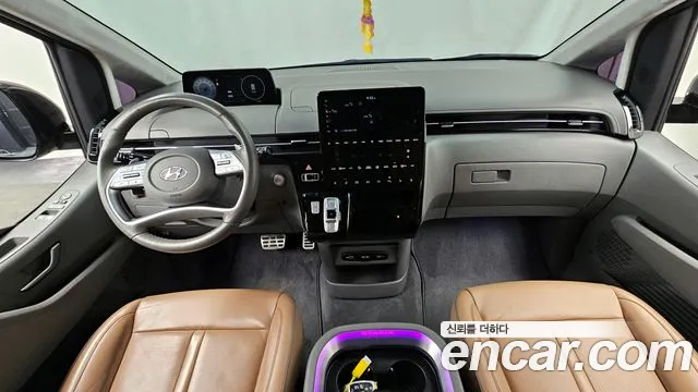 Hyundai Staria — интерьер