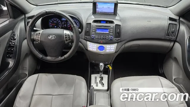 Hyundai Elantra — интерьер