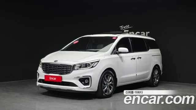 Kia Carnival — экстерьер