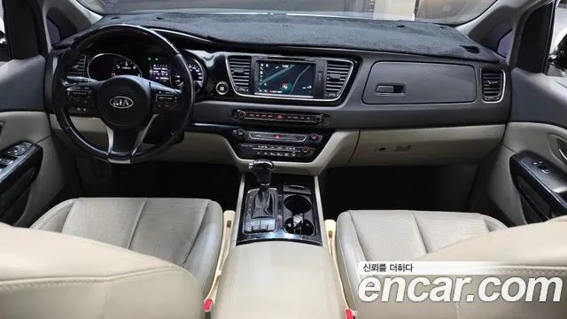 Kia Carnival — интерьер