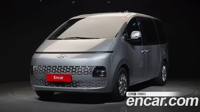 Hyundai Staria