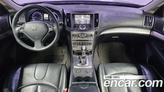 Infiniti G — интерьер