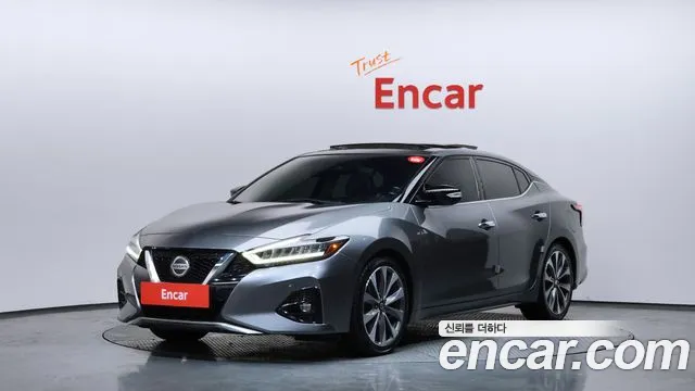Nissan Maxima