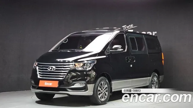 Hyundai Starex