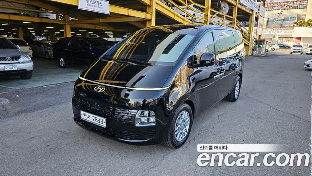 Hyundai Staria