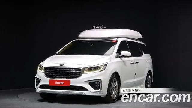 Kia Carnival — экстерьер