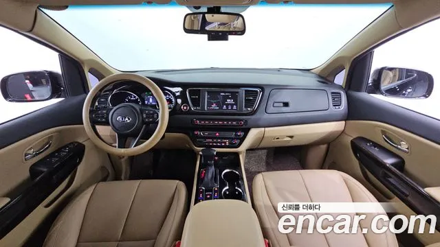 Kia Carnival — интерьер