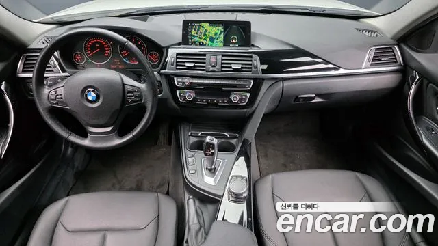 BMW 3 серия — интерьер
