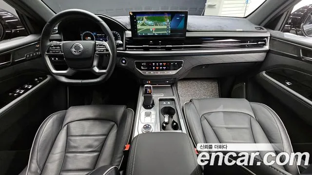 KG Mobility Rexton — интерьер