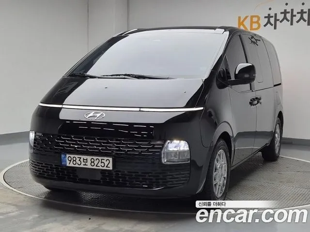 Hyundai Staria