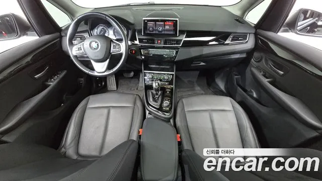 BMW 2 серия — интерьер