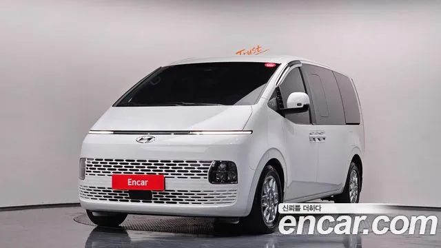Hyundai Staria