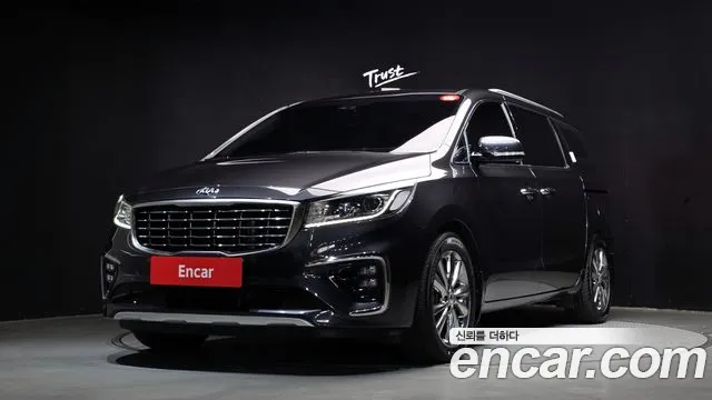 Kia Carnival — экстерьер