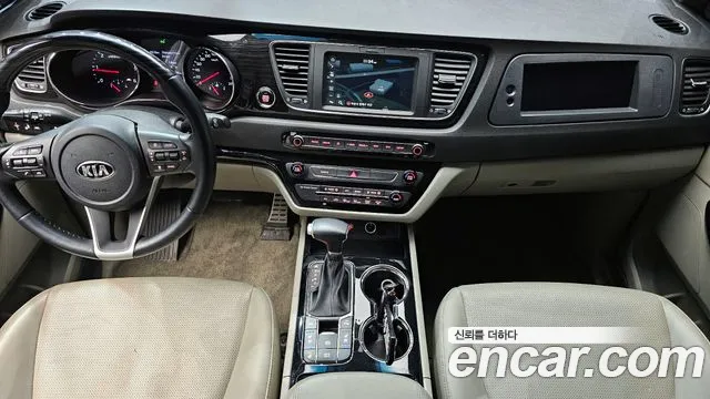 Kia Carnival — интерьер