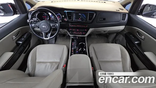 Kia Carnival — интерьер