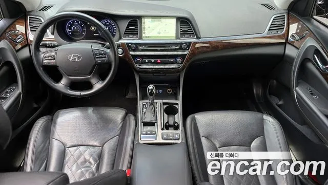 Hyundai Aslan — интерьер