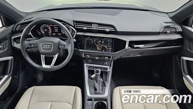 Audi Q3 — интерьер