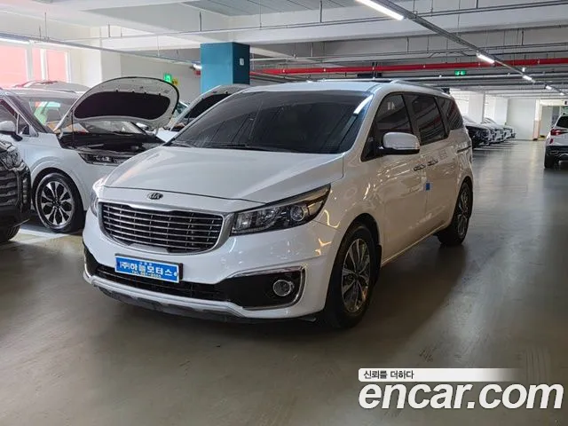 Kia Carnival — экстерьер