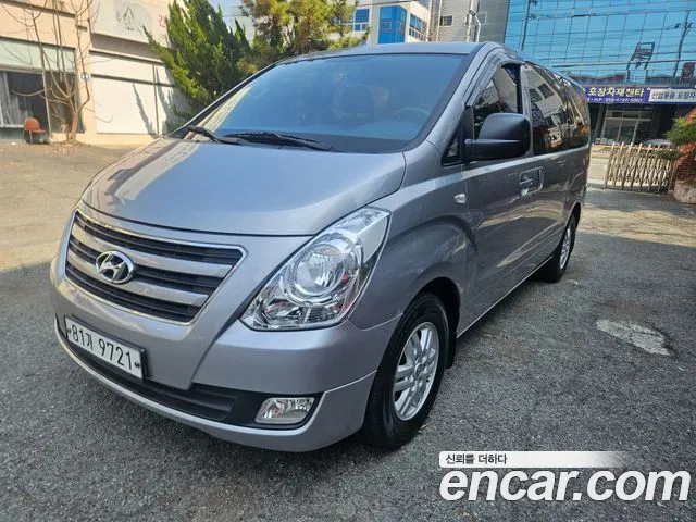 Hyundai Starex